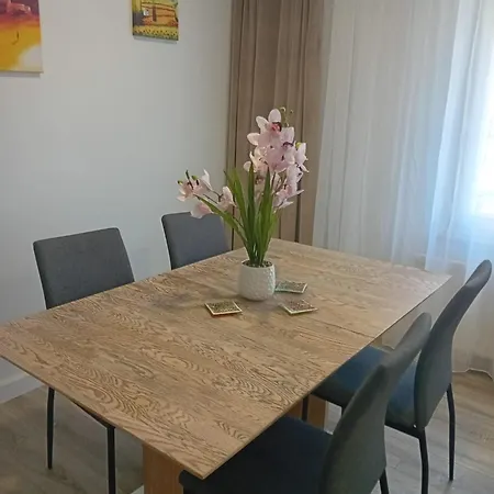 Stellas Monteurwohnungen *